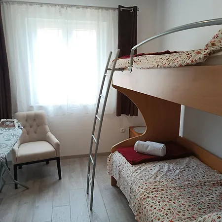 Nepe Apartment *